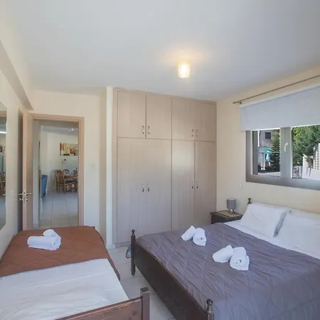 Napiana Apartment *